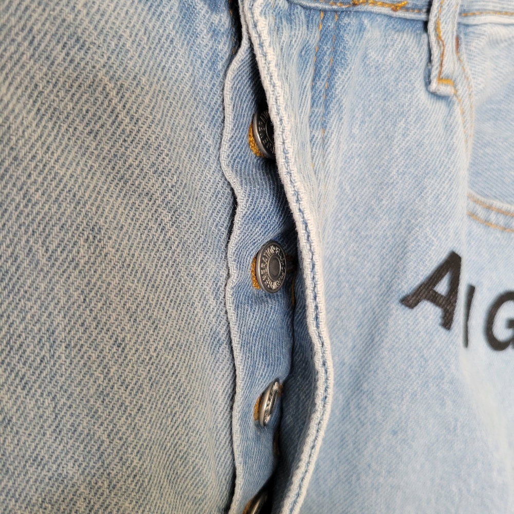 S.O.N.G. Timeless Shorts Denim High Rise Light Wash Mom Shorts Size 11/30 - Picture 3 of 8